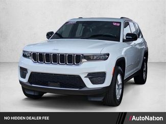 Used 2025 Jeep Grand Cherokee Laredo X RWD video 1
