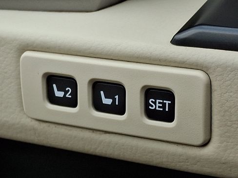 Certified 2023 Lexus GX 460 Premium w/ Premium Plus Package AWD/4WD image 26