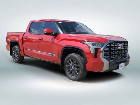 Used 2025 Toyota Tundra Platinum AWD/4WD image 2