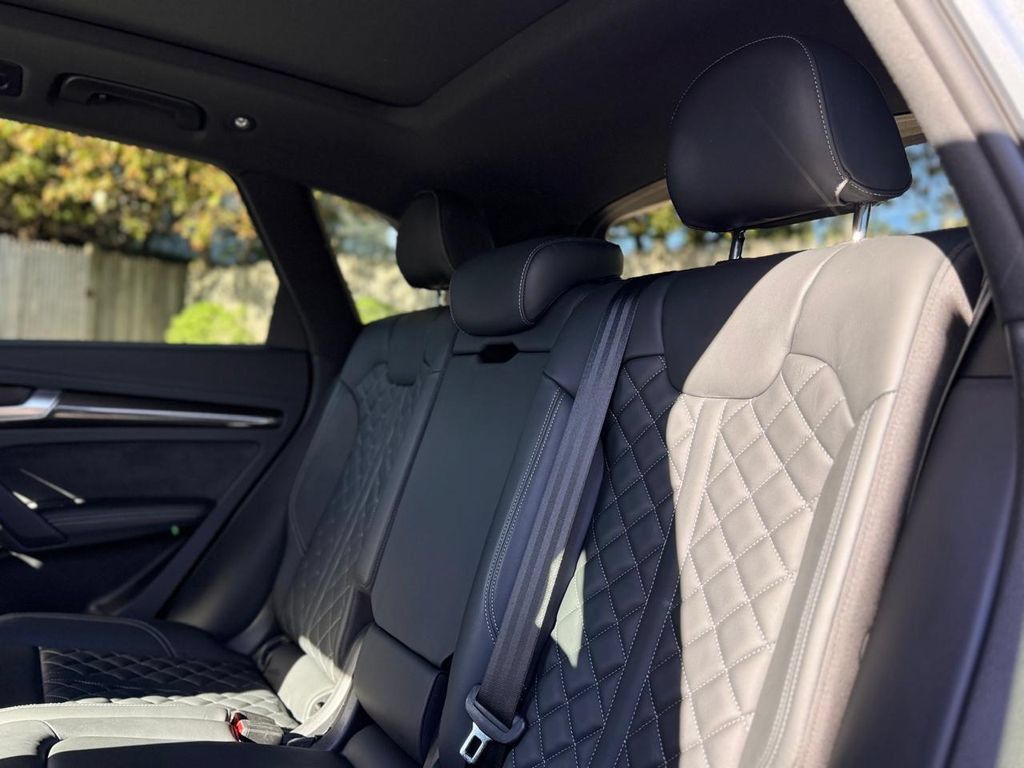 Used 2023 Audi SQ5 Premium Plus w/ Premium Plus Package AWD/4WD image 24