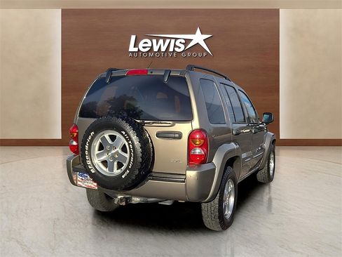 Used 2003 Jeep Liberty Limited image 4