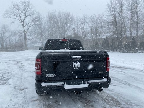 Used 2019 RAM 1500 Laramie Longhorn image 4