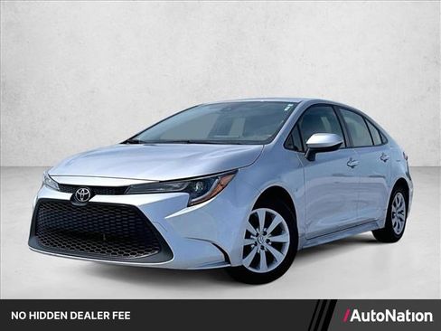 Used 2021 Toyota Corolla LE FWD image 1