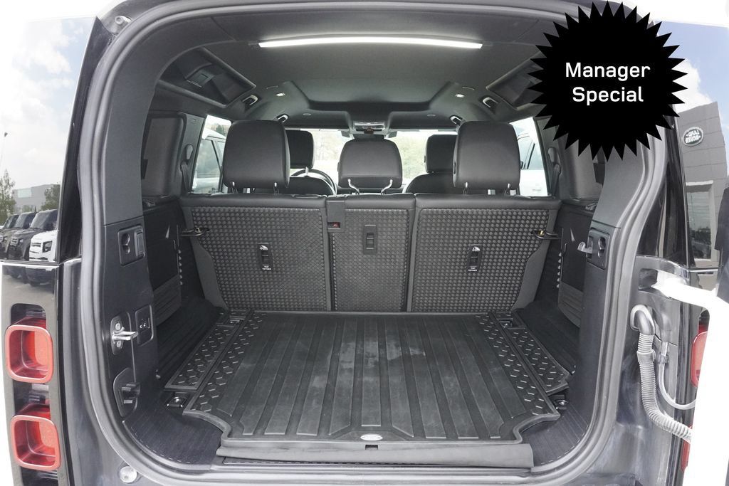 Used 2023 Land Rover Defender 110 S AWD/4WD image 31