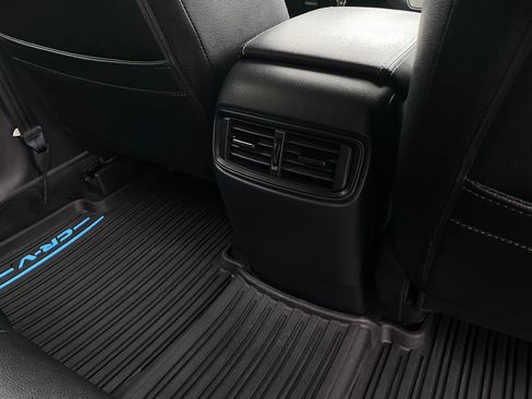 Used 2020 Honda CR-V LX image 27
