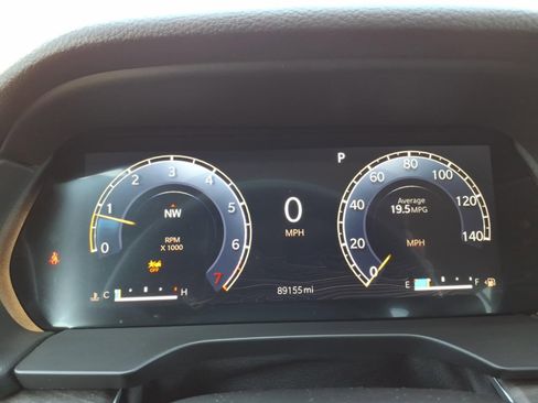 Used 2022 Jeep Grand Cherokee L Limited AWD/4WD image 9