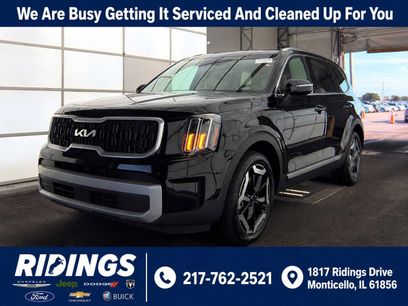 Used 2025 Kia Telluride EX w/ EX Captain's Chair Package