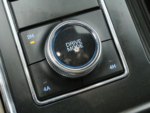 Used 2022 Ford Expedition XLT AWD/4WD image 12