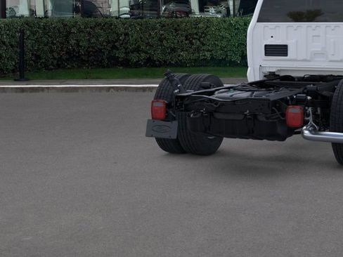 New 2026 Ford F350 XL w/ XL Chrome Package image 21