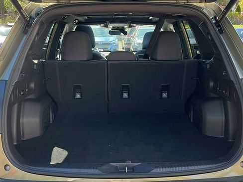 Certified 2025 Subaru Forester Premium AWD/4WD image 26