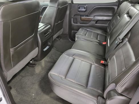 Used 2018 GMC Sierra 2500 Denali w/ Duramax Plus Package AWD/4WD image 21