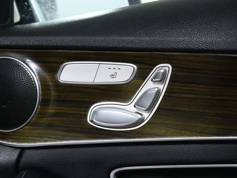 Used 2019 Mercedes-Benz C 300 4MATIC Sedan image 29