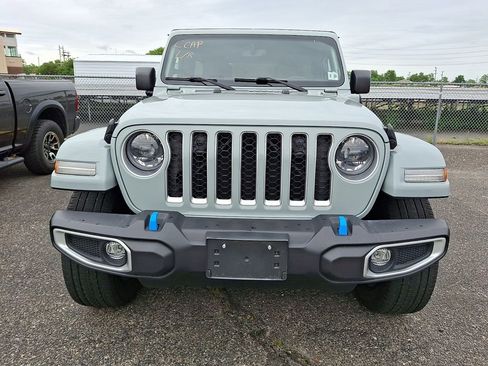 Used 2023 Jeep Wrangler Unlimited Sahara w/ Cold Weather Group AWD/4WD image 2