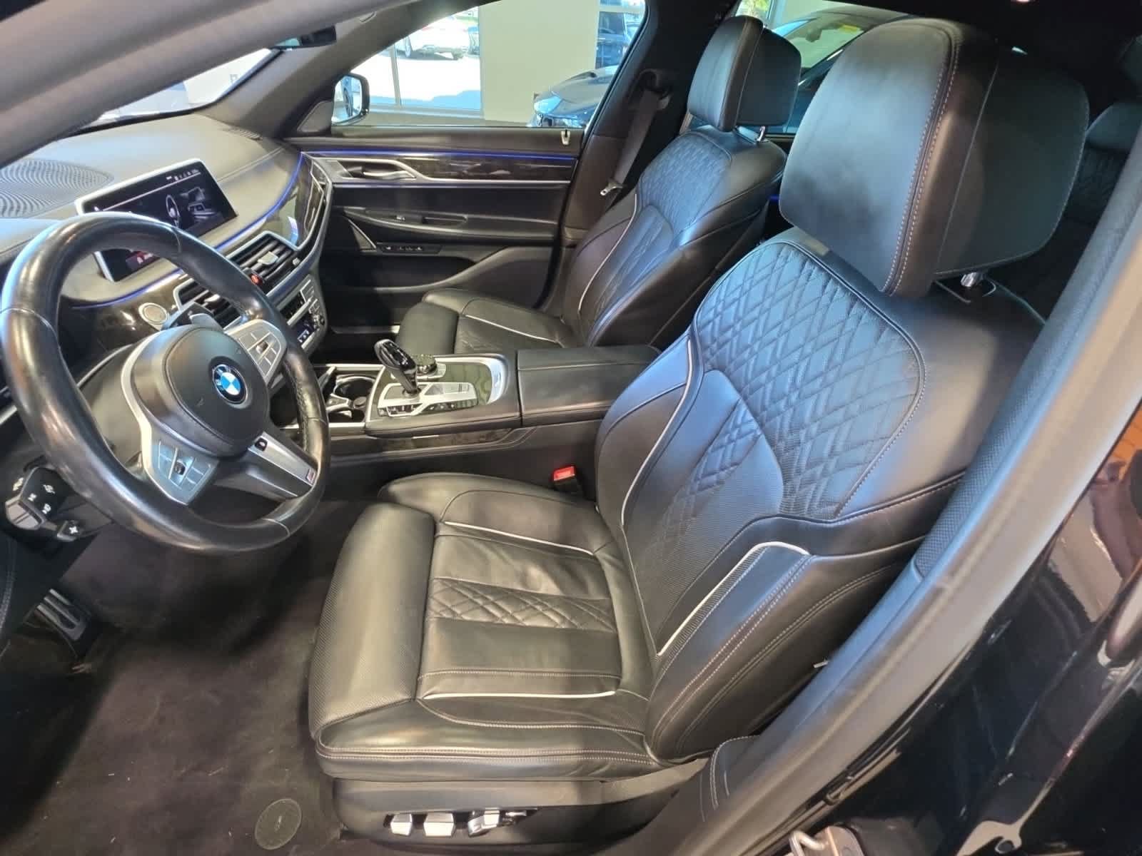 Used 2022 BMW 750i xDrive w/ Executive Package AWD/4WD image 15