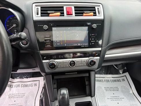 Used 2017 Subaru Legacy 2.5i Limited AWD/4WD image 19