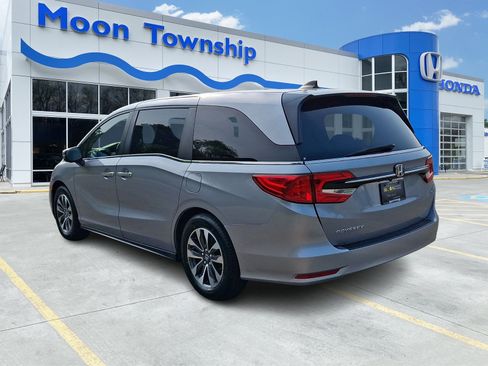 Used 2023 Honda Odyssey EX-L image 4