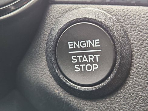 Used 2025 Ford Escape ST-Line Select AWD/4WD image 16