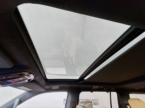 Used 2024 Jeep Grand Wagoneer Series III w/ Rear Seat Video Group 1 image 23