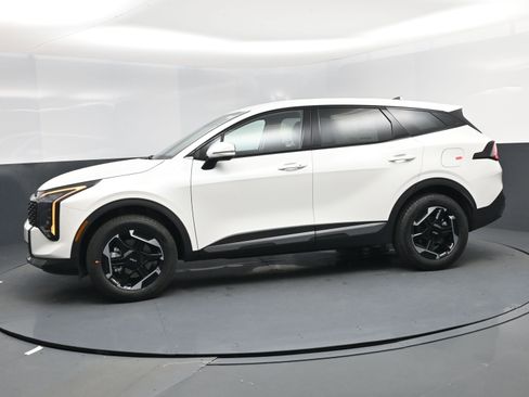 New 2026 Kia Sportage S AWD/4WD image 3