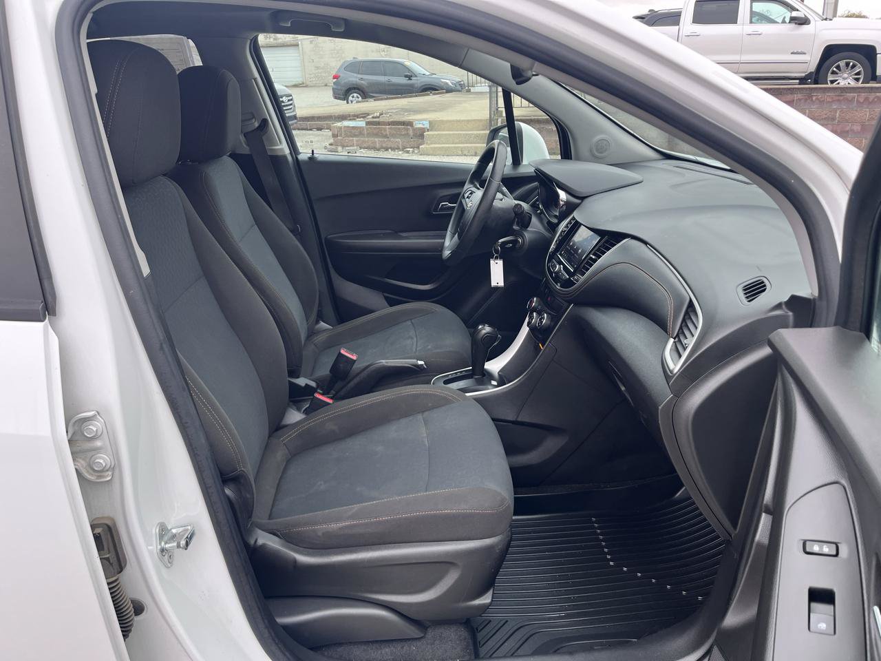 Used 2020 Chevrolet Trax LS w/ Tint and Cruise Package AWD/4WD image 15