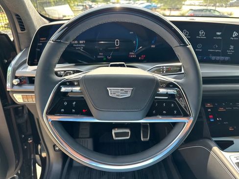Used 2026 Cadillac Vistiq Luxury w/ LPO, Floor Liner Package AWD/4WD image 21