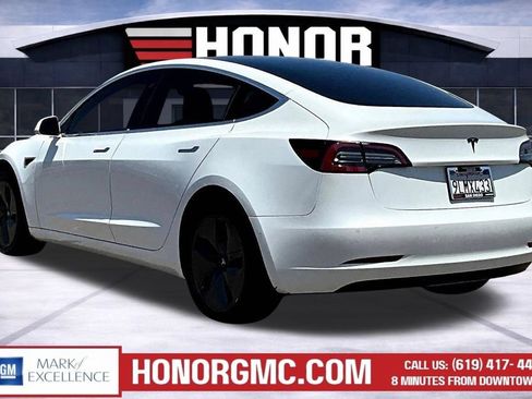 Used 2019 Tesla Model 3 Standard Range RWD image 7