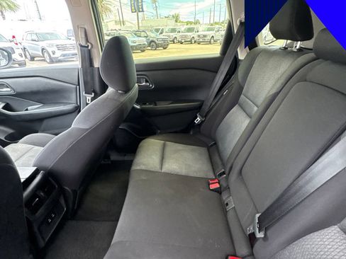 Used 2024 Nissan Rogue SV FWD image 28
