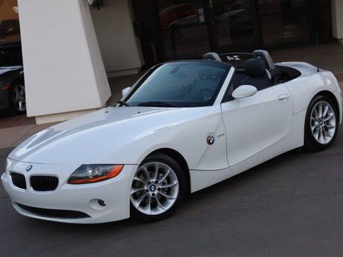 Used 2004 BMW Z4 2.5i RWD image 4