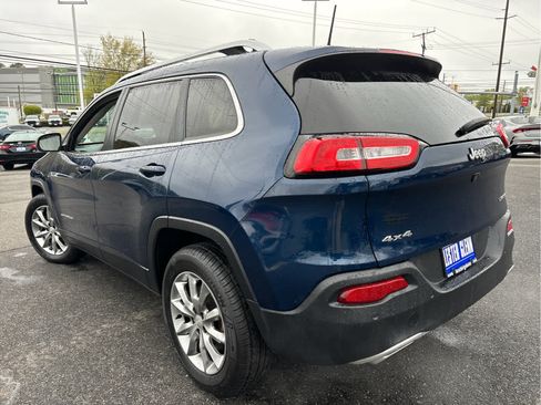 Used 2018 Jeep Cherokee Limited AWD/4WD image 24