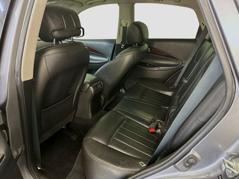 Used 2011 INFINITI EX35 Journey w/ Premium Pkg image 30
