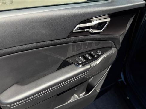 Used 2024 Kia Sportage EX image 12