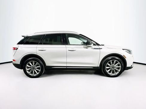 Used 2022 Lincoln Corsair AWD w/ Premium Package image 8