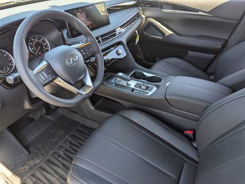 New 2025 INFINITI QX60 Pure image 12