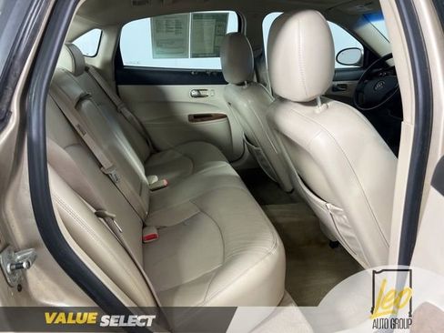 Used 2005 Buick LaCrosse CXS w/ Gold Convenience Package FWD image 12
