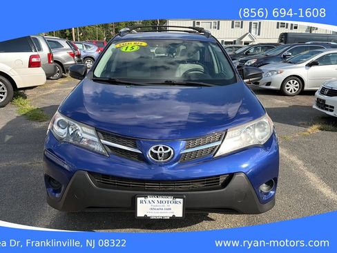 Used 2015 Toyota RAV4 LE AWD/4WD image 2