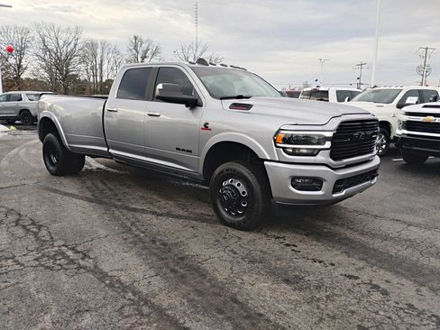 Used 2020 RAM 3500 Laramie image 3