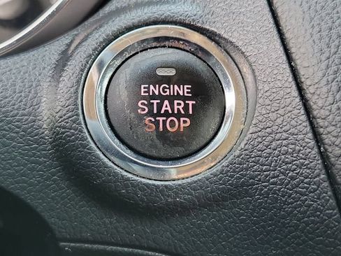 Used 2018 Subaru Outback 2.5i Limited AWD/4WD image 20