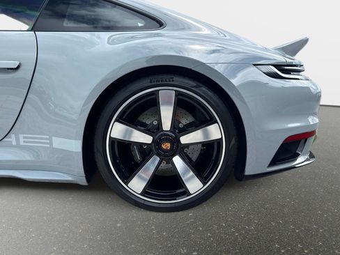 Used 2023 Porsche 911 Sport Classic image 16