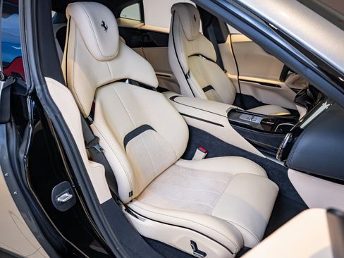 Certified 2025 Ferrari Purosangue image 22