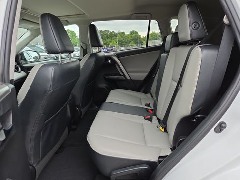 Used 2018 Toyota RAV4 Platinum AWD/4WD image 11