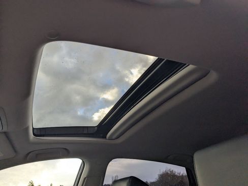 Used 2021 Honda Accord Touring image 32