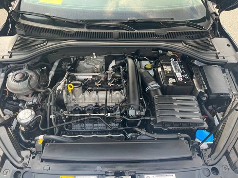 Used 2019 Volkswagen Jetta SE w/ Cold Weather Package FWD image 34