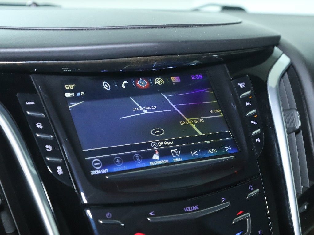 Used 2020 Cadillac Escalade Platinum AWD/4WD image 31