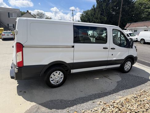 Used 2018 Ford Transit 150 130 Low Roof RWD image 5