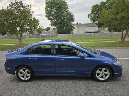 Used 2010 Honda Civic LX-S image 7