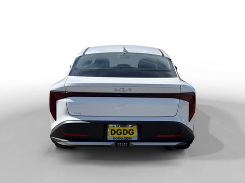 New 2026 Kia K4 EX image 4