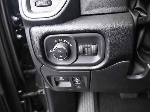 Used 2025 RAM 1500 Big Horn image 26