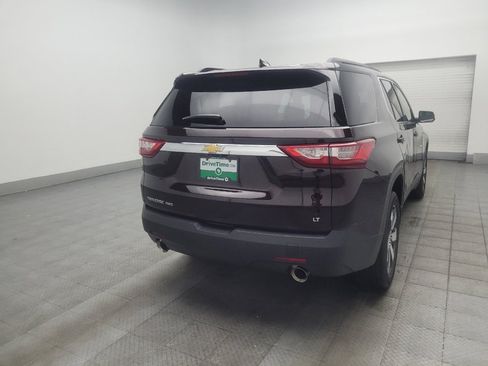 Used 2020 Chevrolet Traverse LT w/ LT Premium Package AWD/4WD image 9