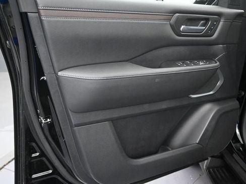 New 2026 Nissan Armada Platinum image 28