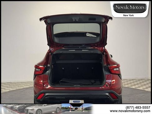 Used 2024 Chevrolet Trax RS FWD image 7